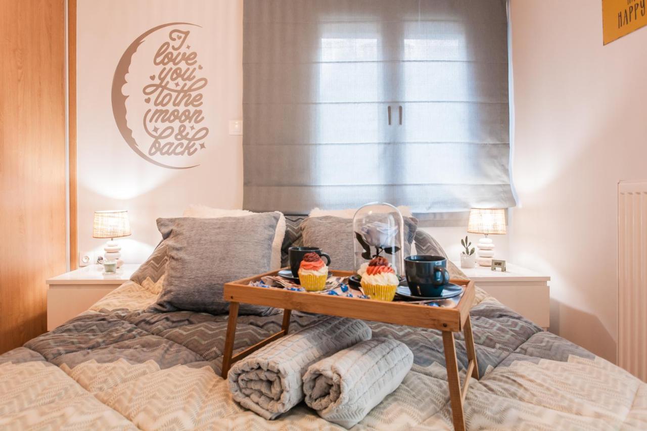 Luxury Seaside Apartment Next To Starbucks Opossite The Beach Park Of Flisvos 雅典 外观 照片