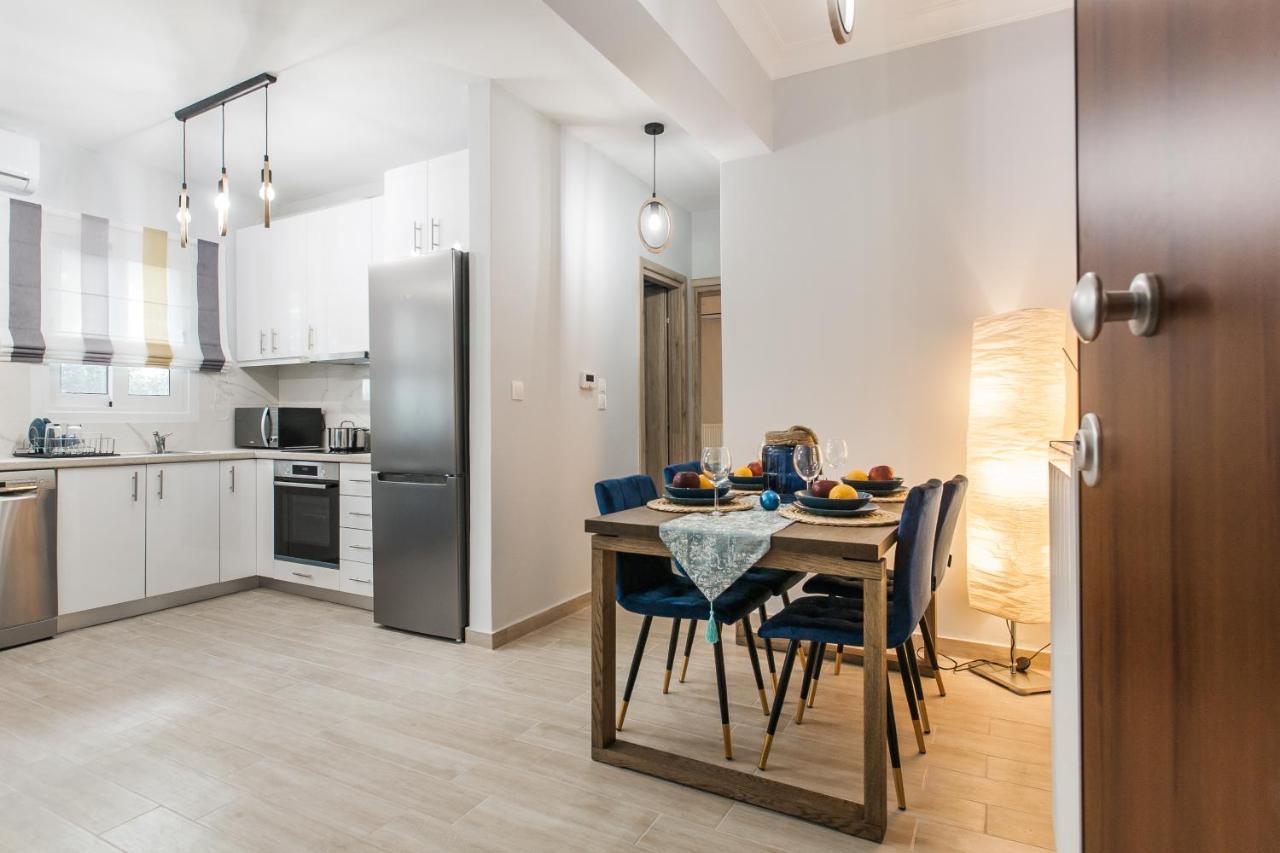 Luxury Seaside Apartment Next To Starbucks Opossite The Beach Park Of Flisvos 雅典 外观 照片