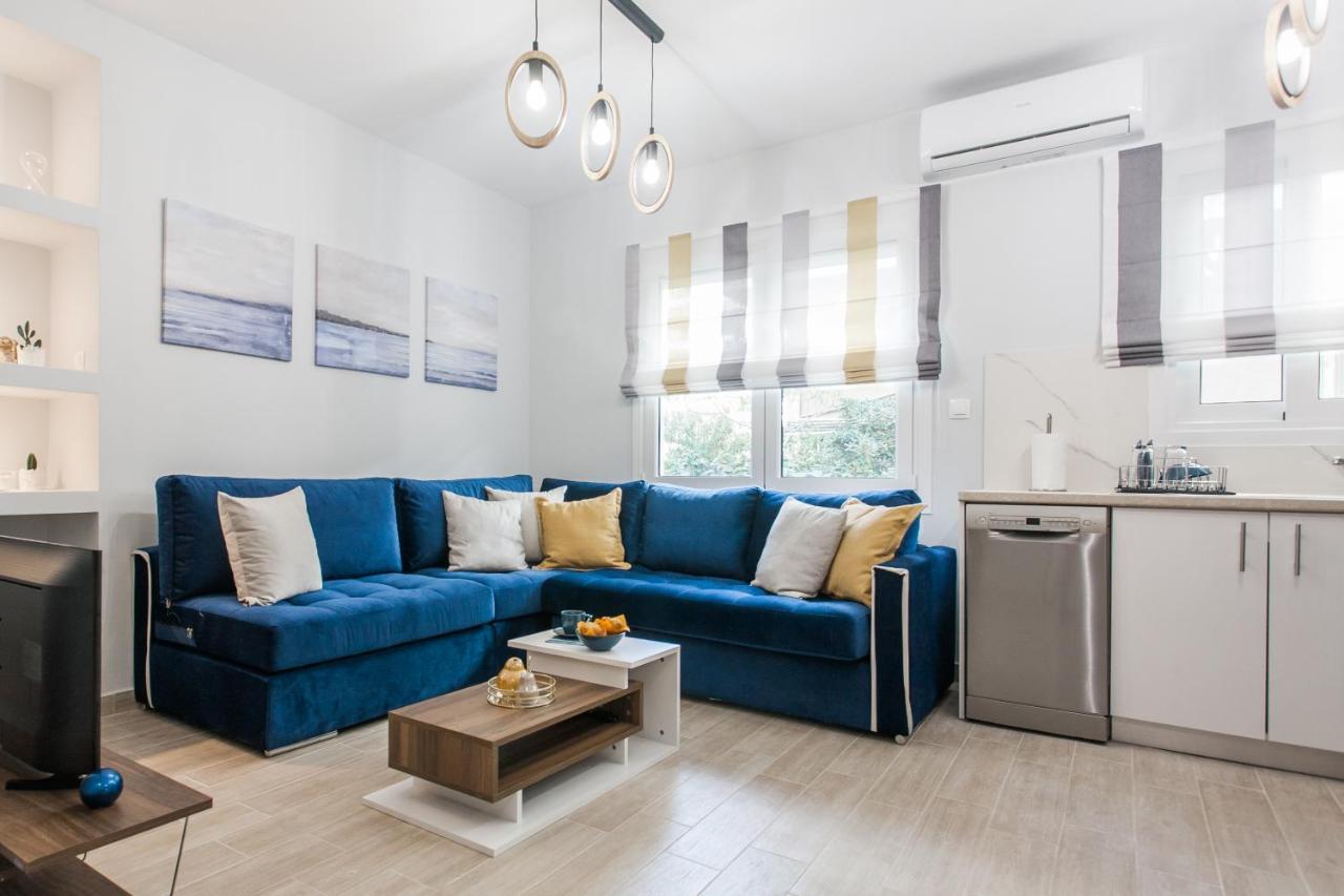 Luxury Seaside Apartment Next To Starbucks Opossite The Beach Park Of Flisvos 雅典 外观 照片