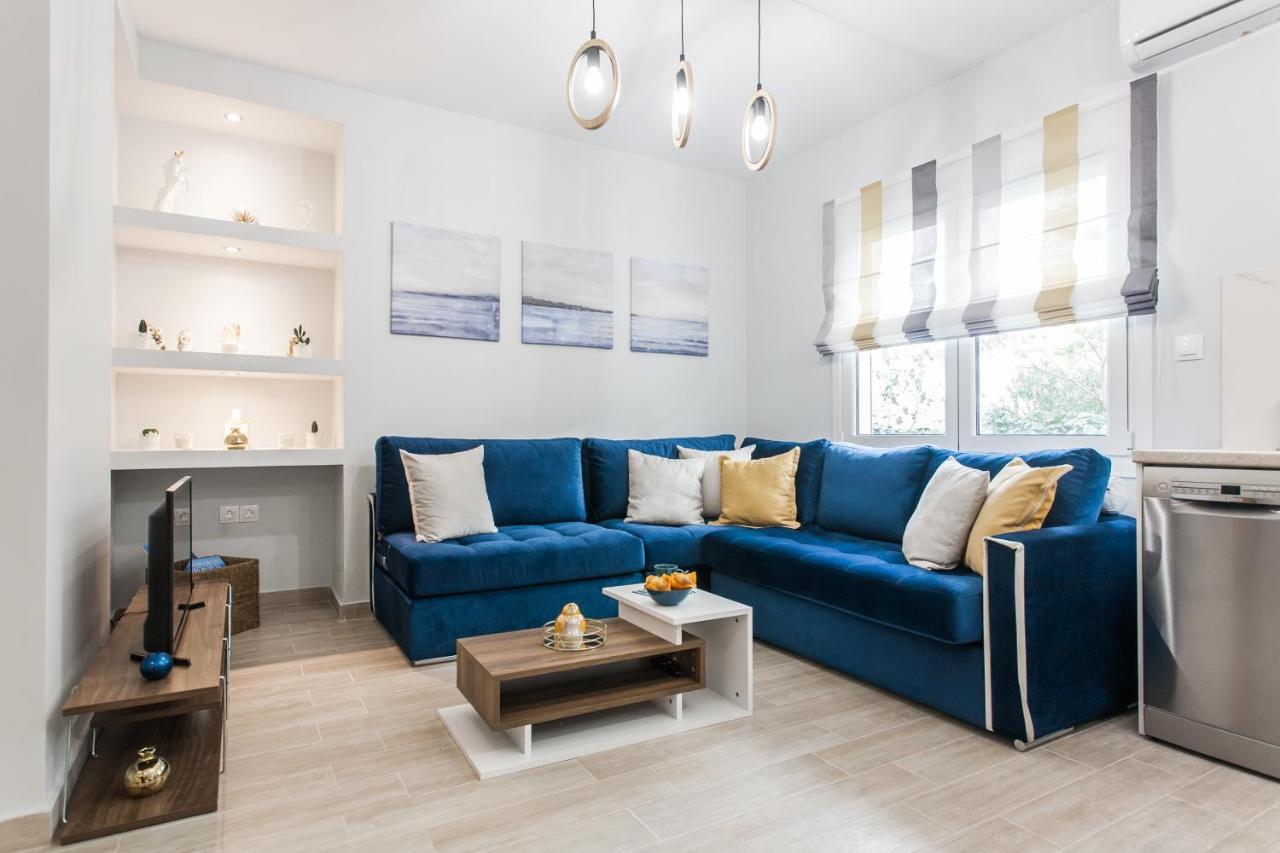 Luxury Seaside Apartment Next To Starbucks Opossite The Beach Park Of Flisvos 雅典 外观 照片